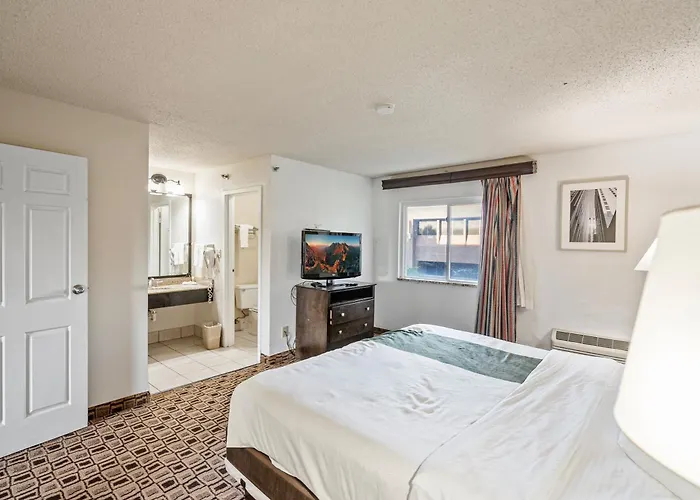 Coratel Plus Suites Wichita West Airport