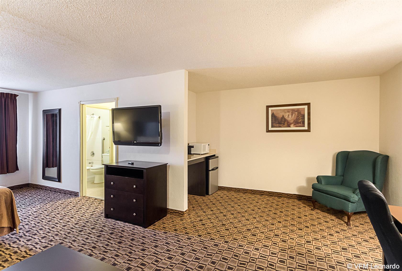 Coratel West Airport Hotel Wichita