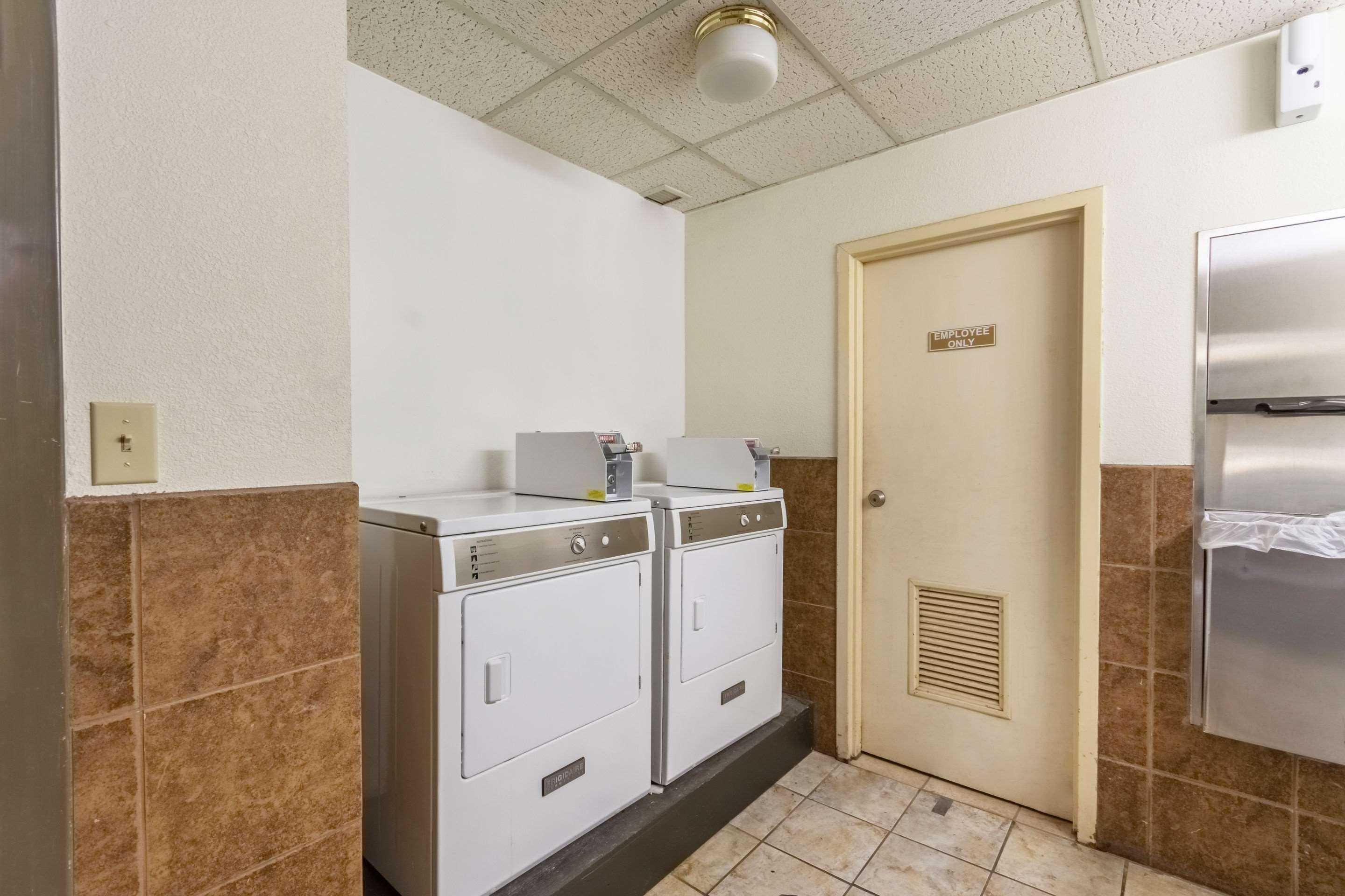 Coratel West Airport Hotel