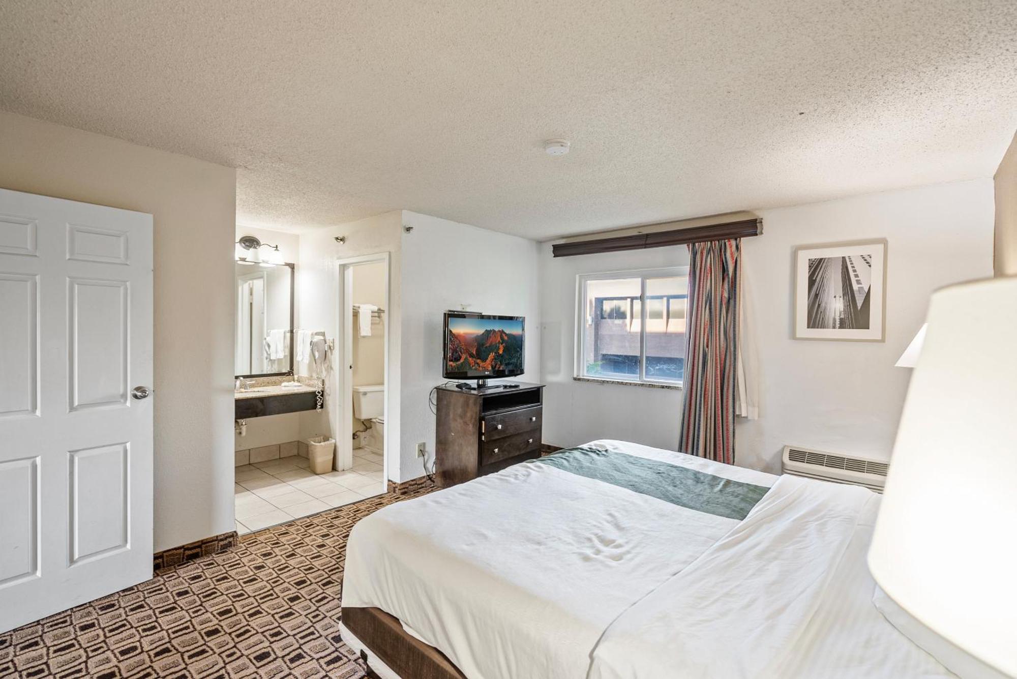 Coratel West Airport 3* Wichita