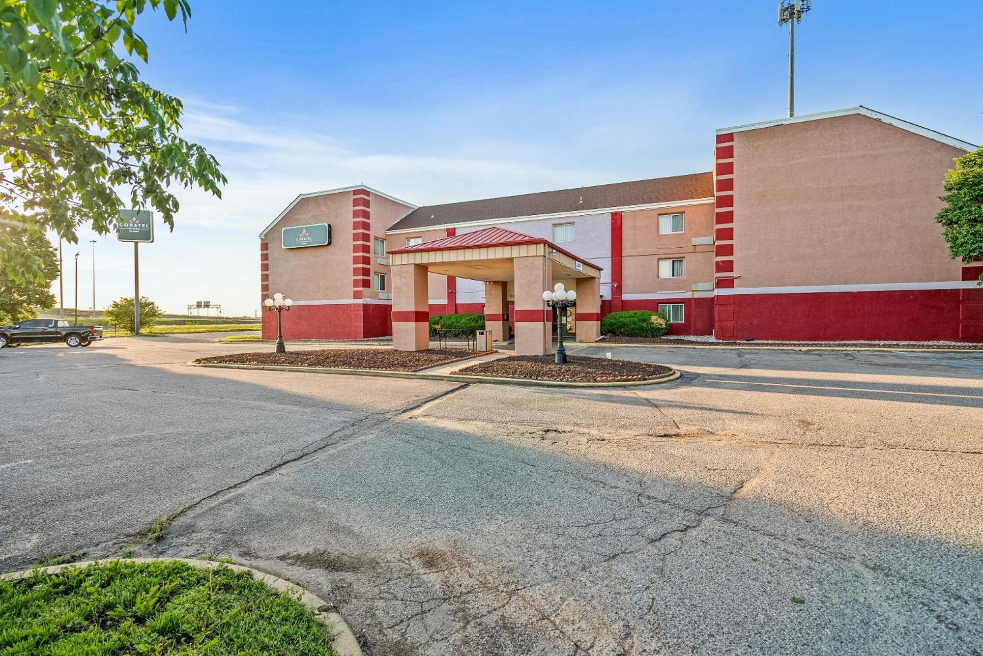 Hotel Coratel West Airport Wichita